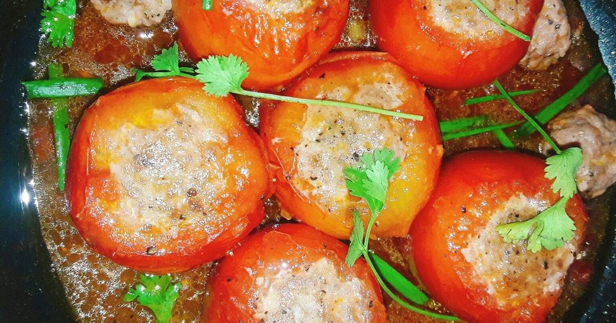 Cà chua nhồi thịt