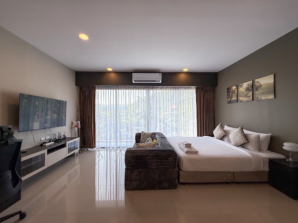 The Chic Condominium Karon