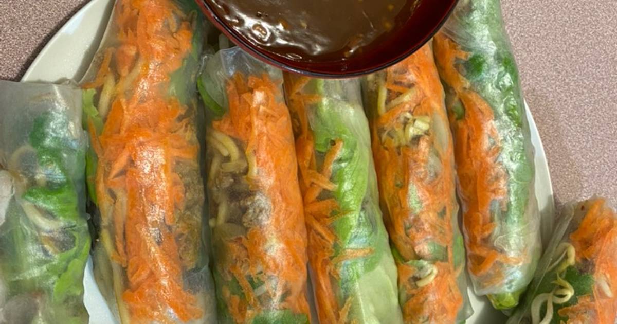 Gỏi cuốn vn + sốt bơ đậu phộng