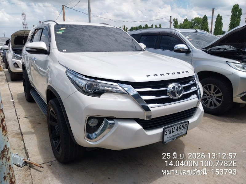 TOYOTA FORTUNER