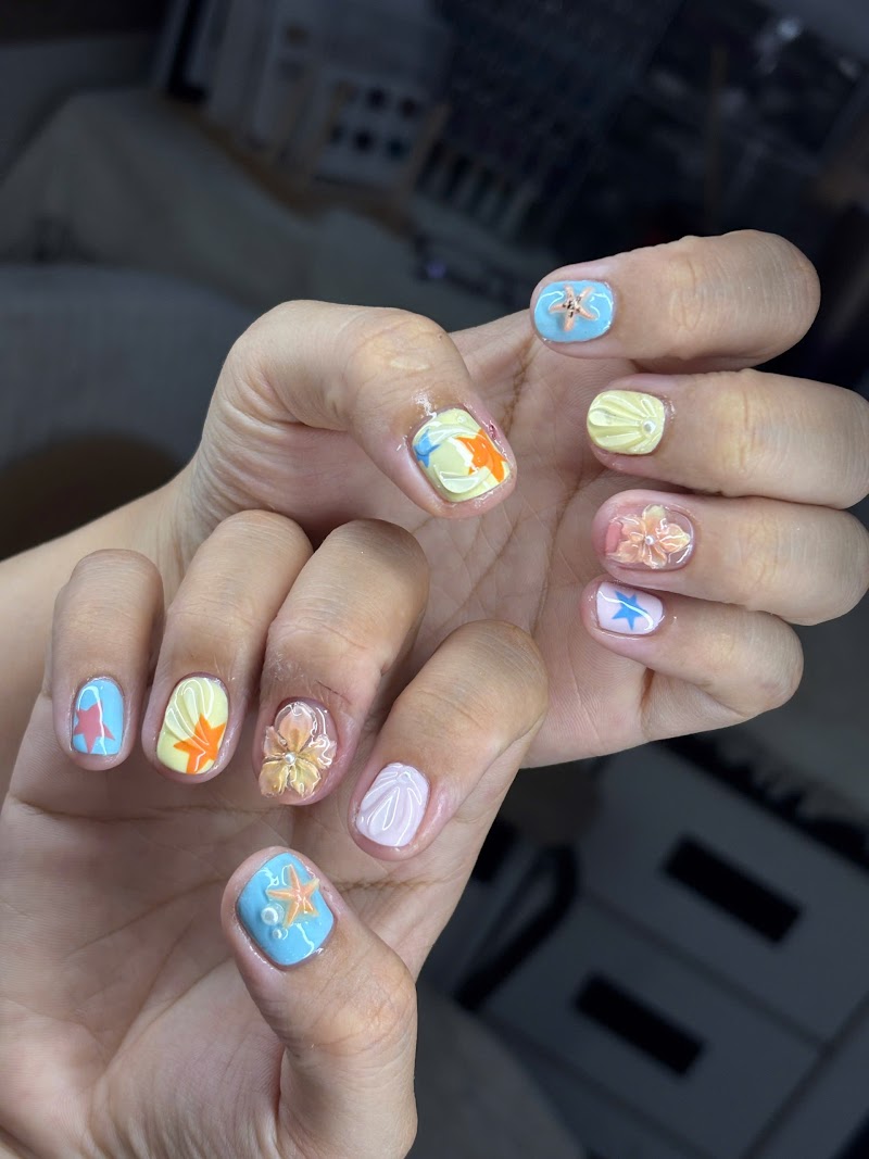 Mẫu nail 380k