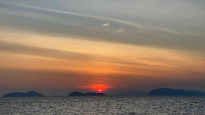 Приватный · PHI PHI, RACHA YAI & MAITON SUNSET PARTY - PREMIUM CATAMARAN EXSPERIENCE photo 3