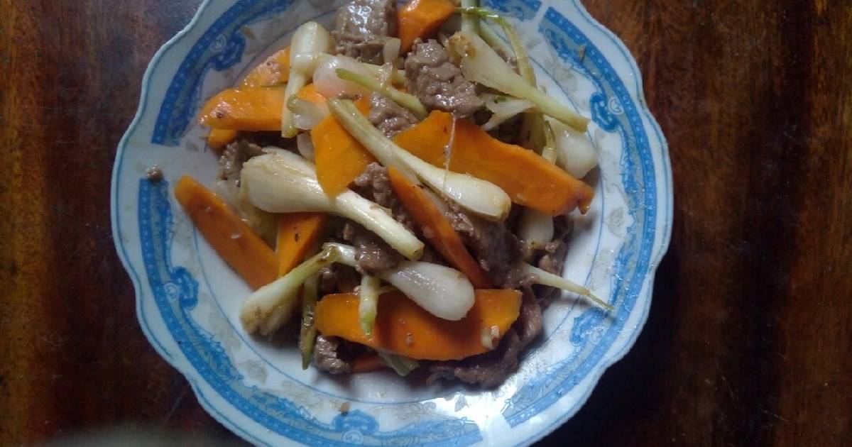Bò xào củ kiệu