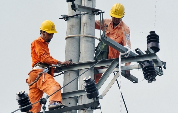 Đảm Bảo An Toàn Hệ Thống Điện Trong Bão Số 1 và Mưa Lũ Hậu Bão