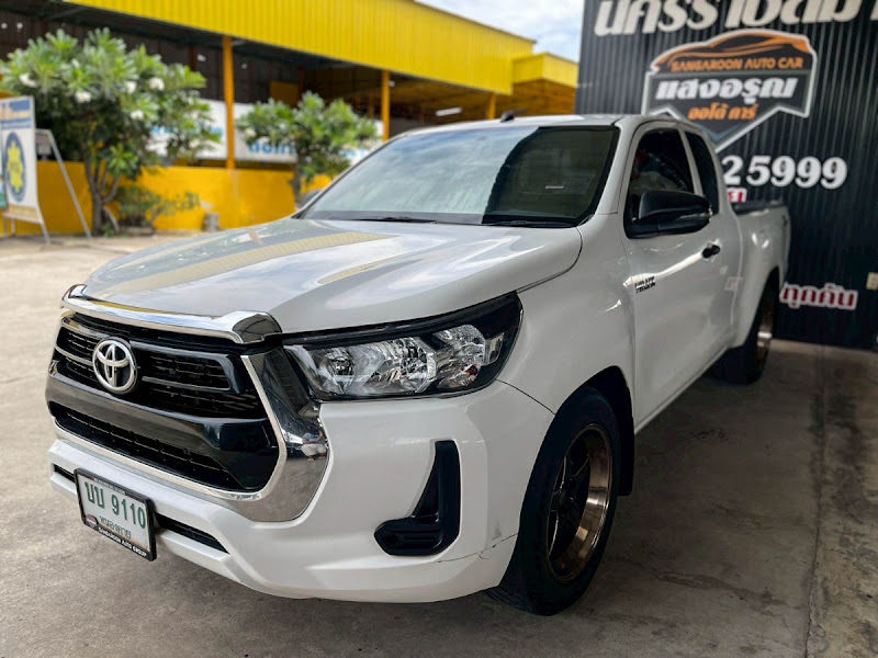 TOYOTA HILUX REVO