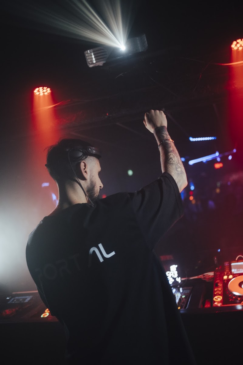 PORTAL 001 en Emile Club — foto 15