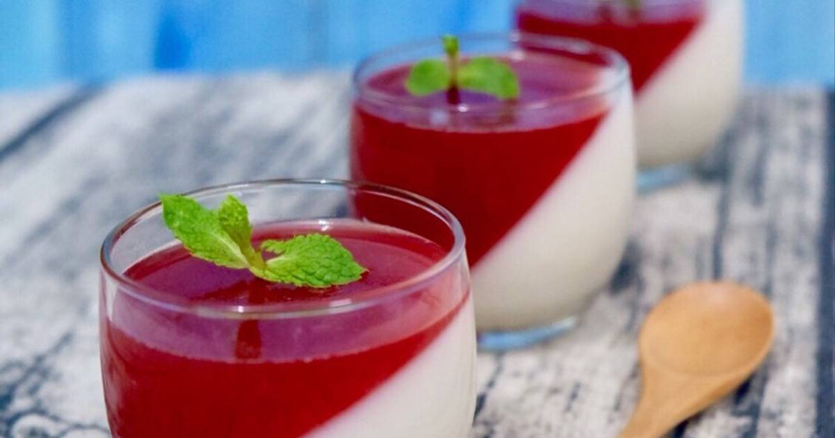 Panna Cotta Vải thiều và Mận