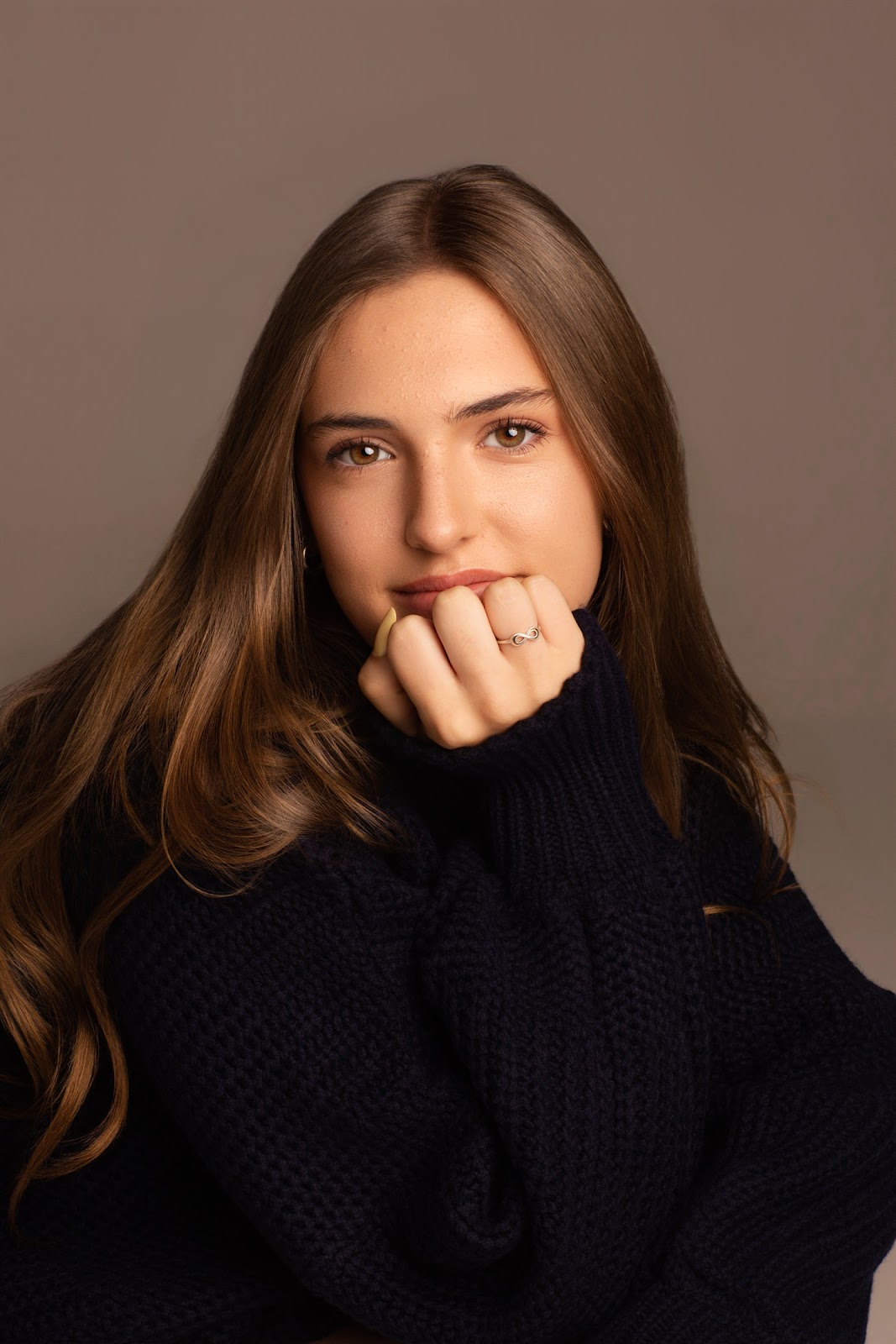 Alice Schmitt Riffel em retrato final do ensaio de debutante