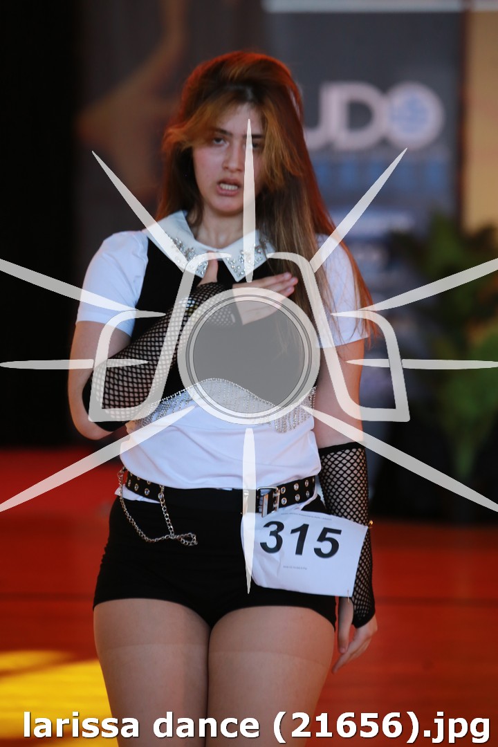 larissa dance (21656).jpg