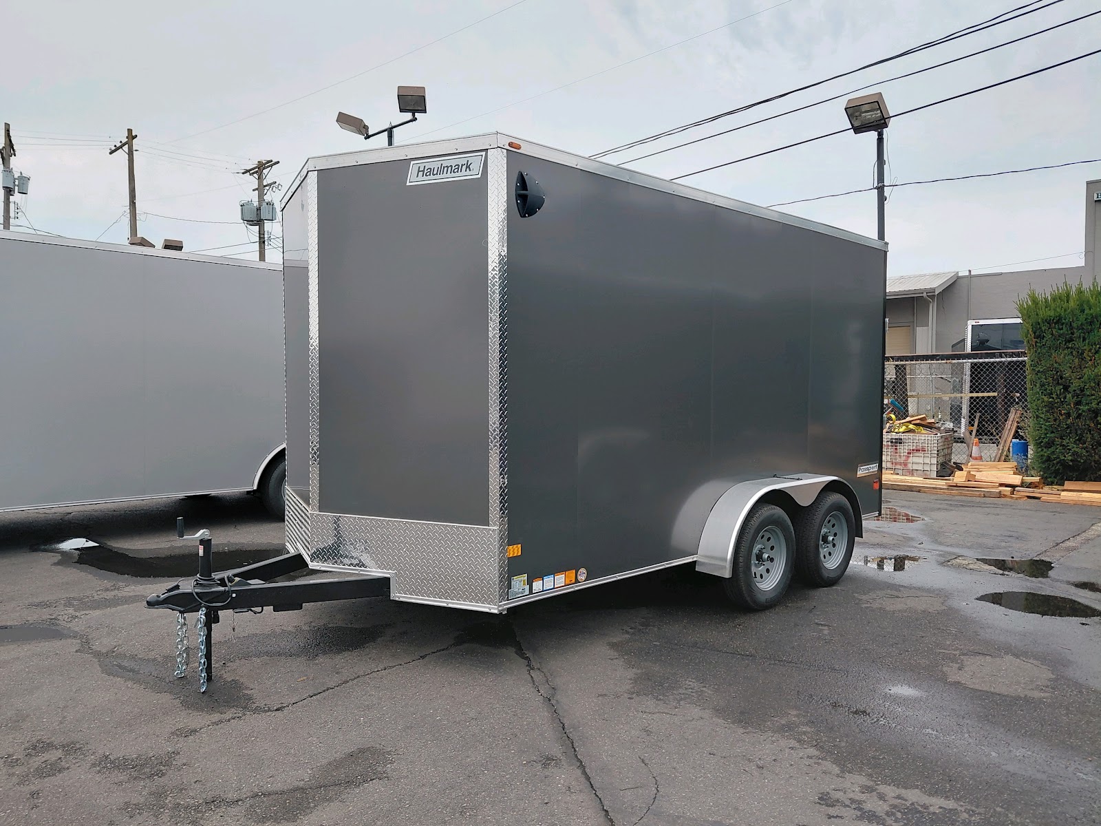 Passport Deluxe Enclosed Cargo
