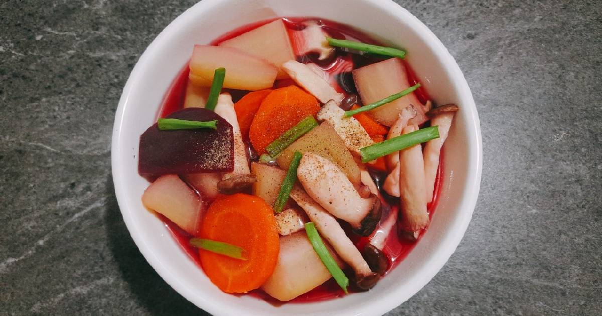 Canh củ nấu nấm