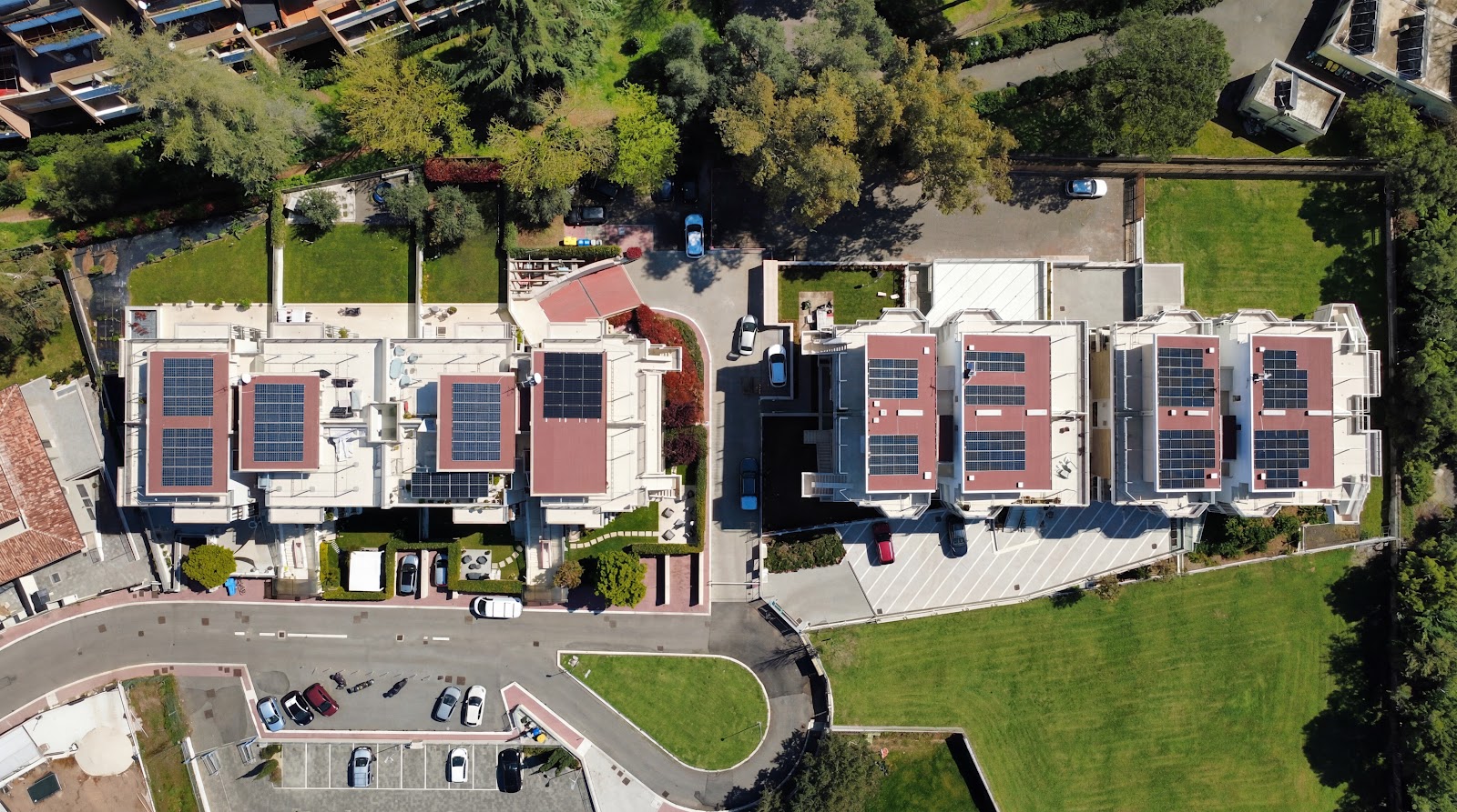 Terrazza appartamento nuova costruzione Roma Sud con vista panoramica