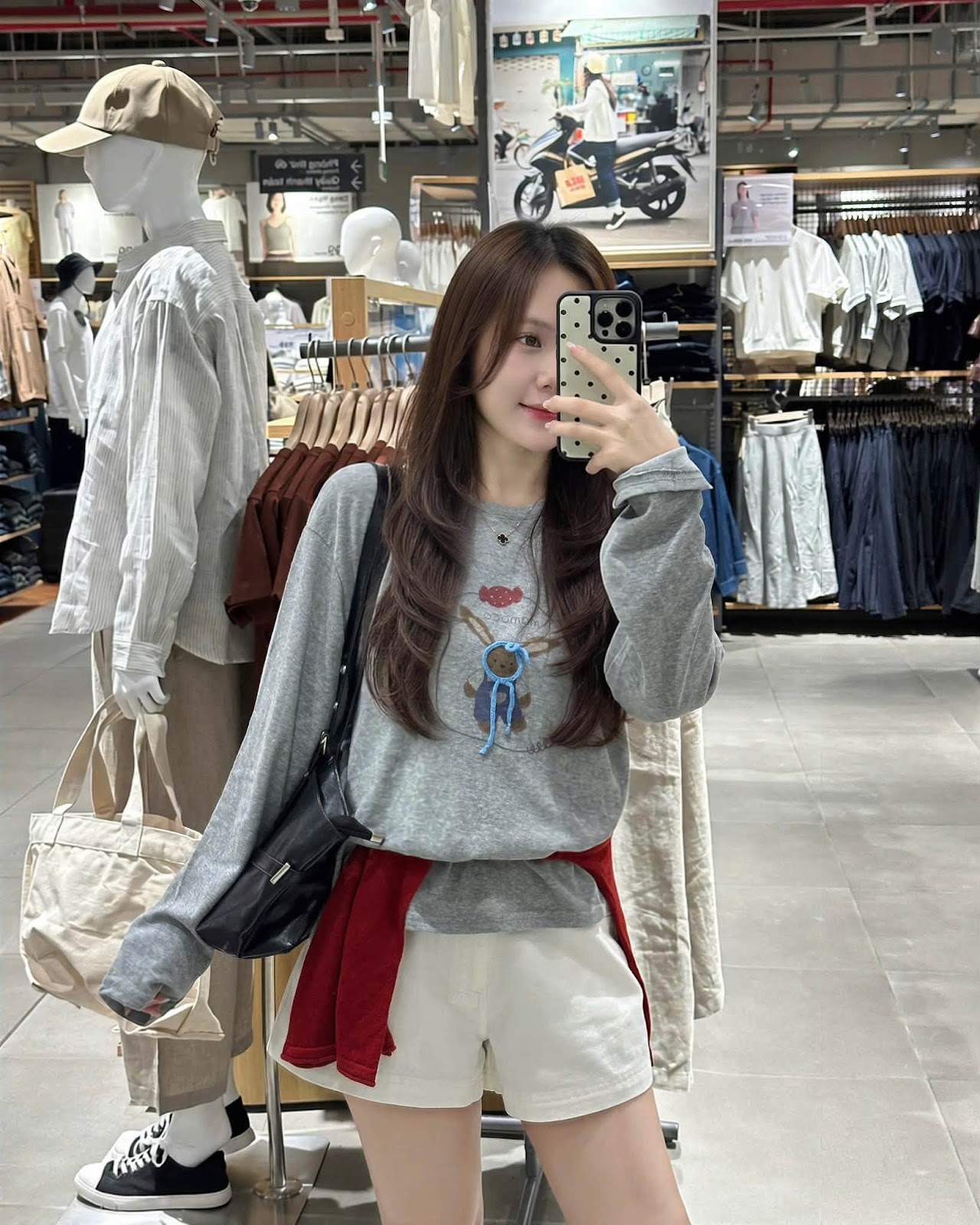 Áo thun dài tay in hình thỏ đeo nơ XONXEN Shop 942 – Image 4