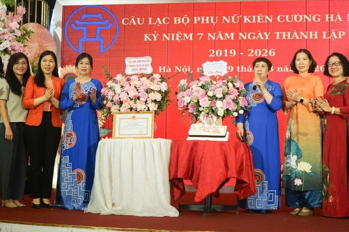 Phụ nữ kiên cường Hà Nội tự tin, nghị lực và tỏa sáng - Đài Phát thanh và truyền hình Hà Nội