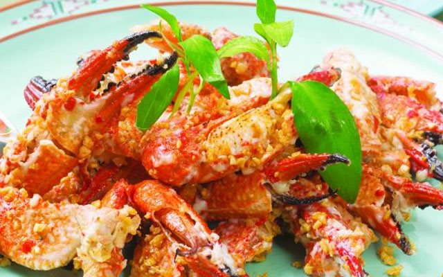 Càng Ghẹ Rang Tỏi Cay Và Phô Mai