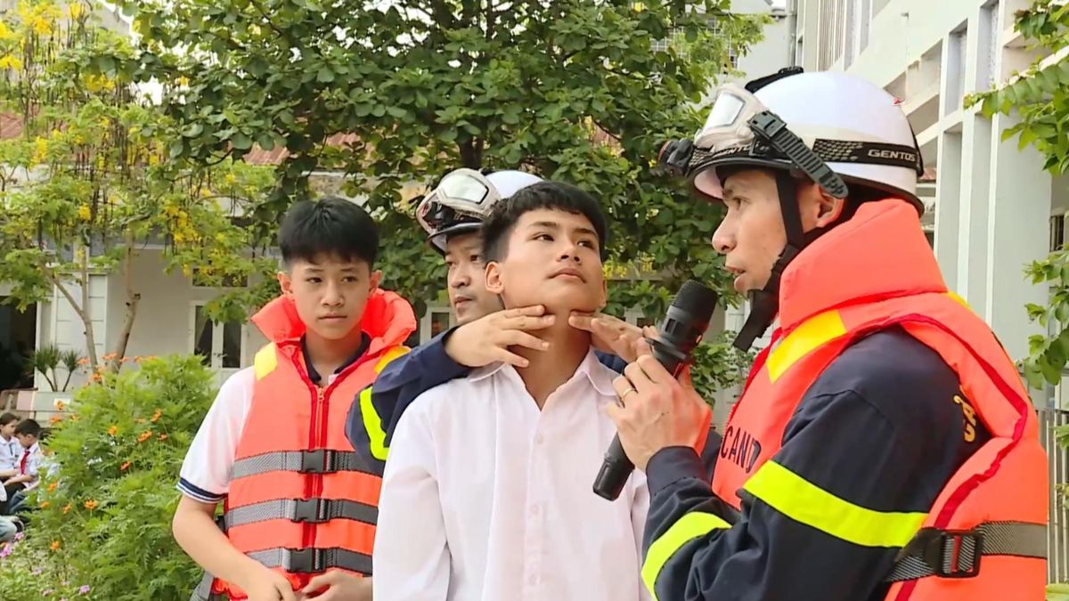 Phòng ngừa tai nạn thương tích, đuối nước cho trẻ dịp hè - Đài Phát thanh và truyền hình Hà Nội