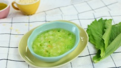 Sau khi súp đã được nấu chín, cho thêm 5ml dầu olive Dintel vào và khuấy đều là có ngay một món ăn dặm bổ dưỡng cho bé. Độ tuổi ăn dặm cần đa dạng món để các bé khỏi nhàm chán và để bé quen dần các loại thực phẩm khác nhau nên các mẹ hãy thêm ngay món súp tôm rau cải vào thực đơn ăn dặm cho bé nhé. Không những thơm ngon mà món ăn có sự kết hợp của pasta hữu cơ HiPP được làm từ các loại ngũ cốc nhiều dinh dưỡng và cực kỳ an toàn cho trẻ nhỏ.