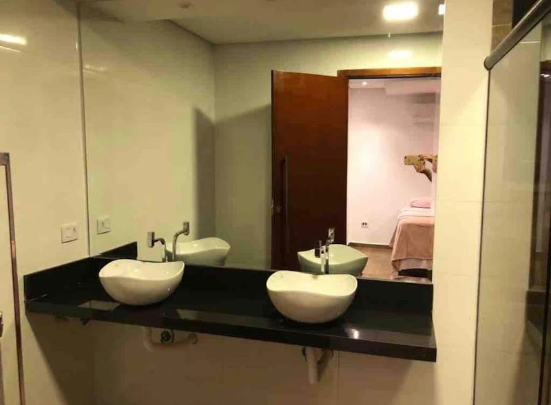 Foto 12 de Casa de alto padrão à venda quadra HO próximo ao clube Iate