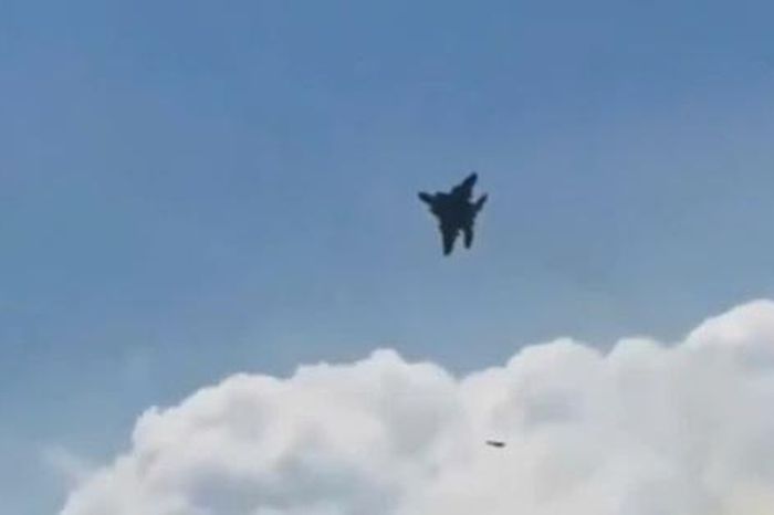 Tiêm kích F-15 của Mỹ nghi truy đuổi bất thành UAV Iran - Báo Người Lao Động
