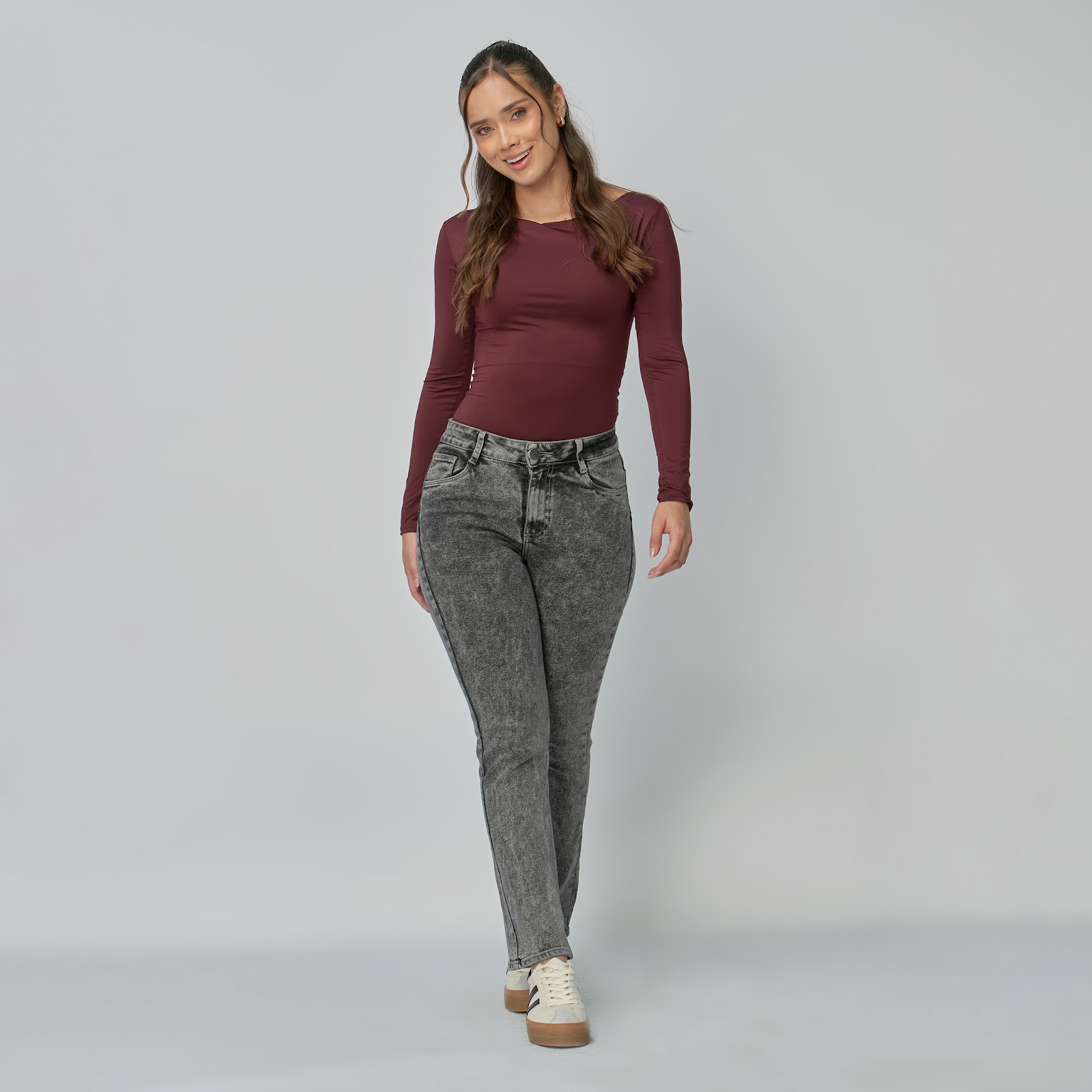 Jean Straight Dama