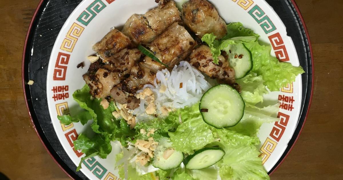 Bún thịt nướng chả giờ