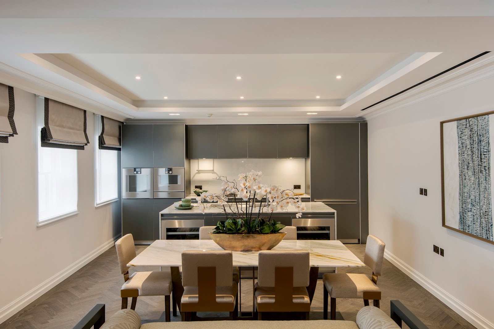 London, England — 3-Bed Apartment 2