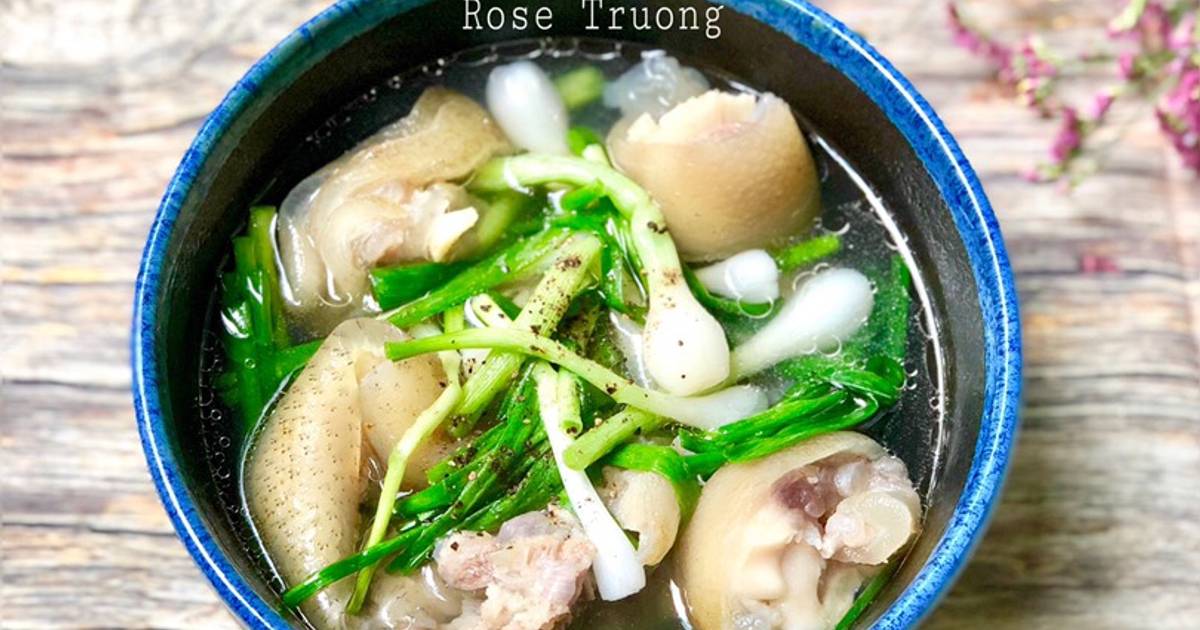 Canh Giò Heo Rừng Nấu Hành Lá