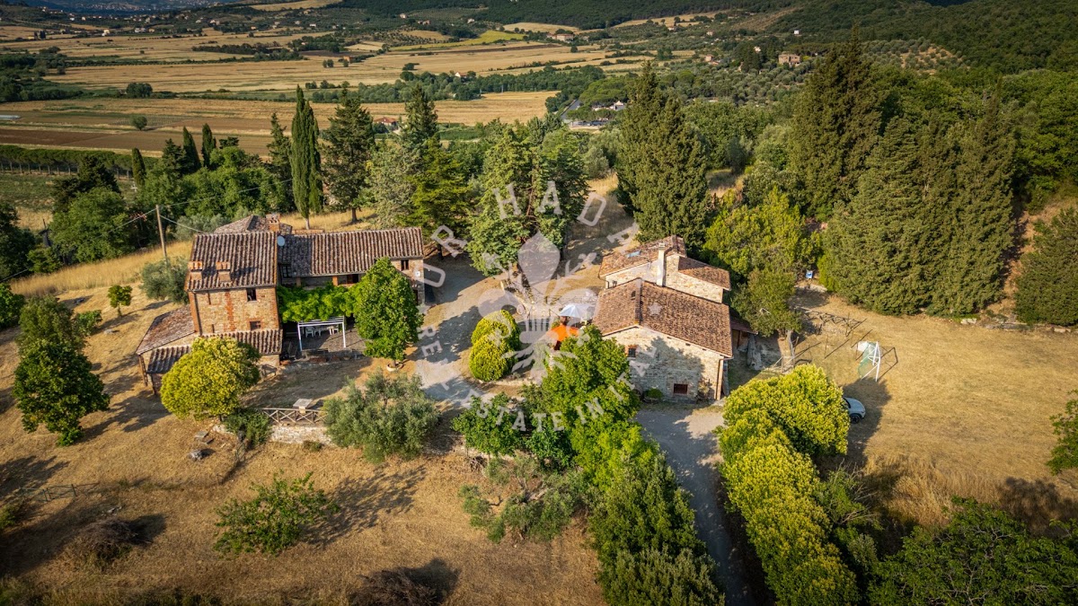 פודרה פוג'ו אל לאגו (Podere Poggio al Lago) — 18