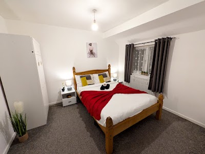 Cosy Double Room 2 at 12 Nowill Court
