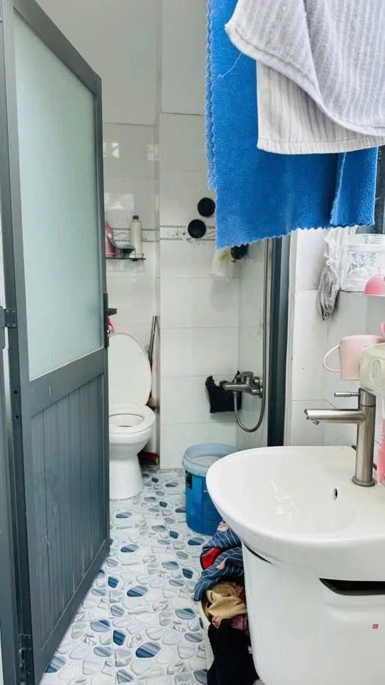 Bán nhà 4x13m, 1 lầu, đường Võ văn Vân -  Vĩnh Lộc , Bình Chánh