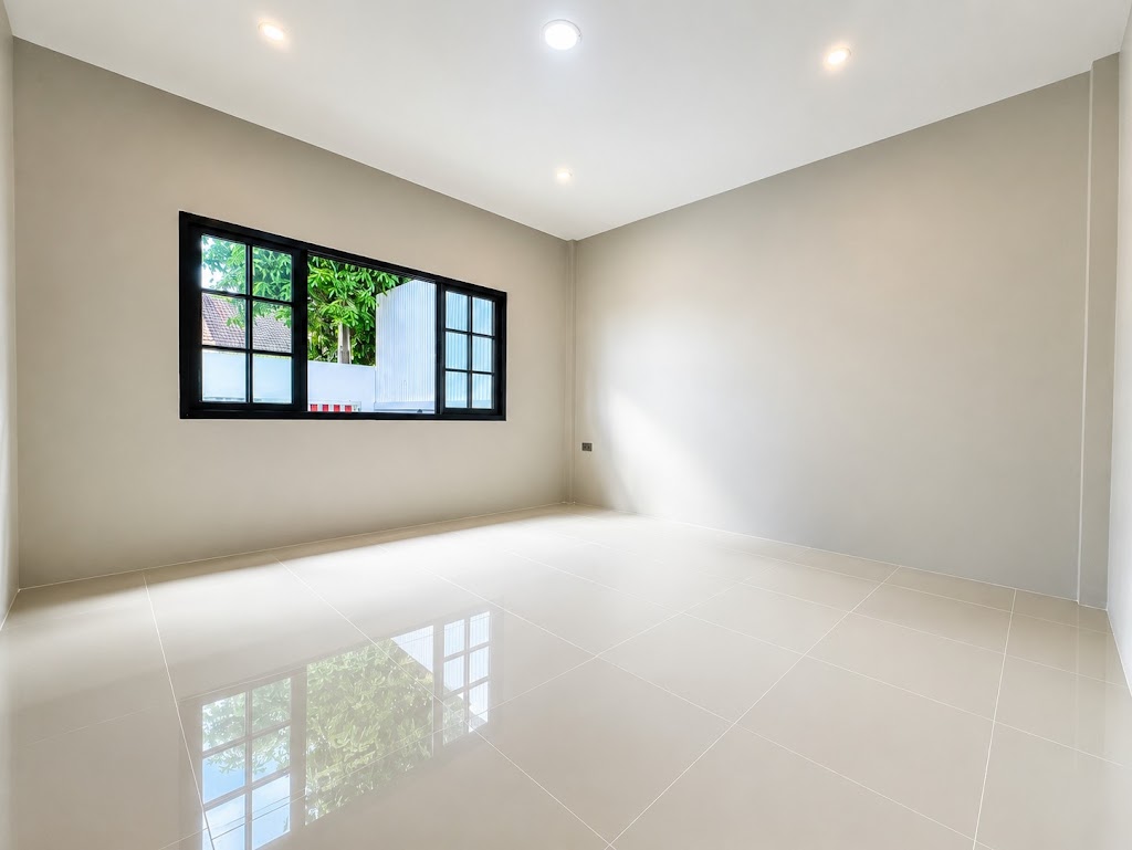 หมู่บ้านพนาสนธิ์ เรสซิเด้นท์ (บ้านแฝดหลังมุม) · วิชิต 5