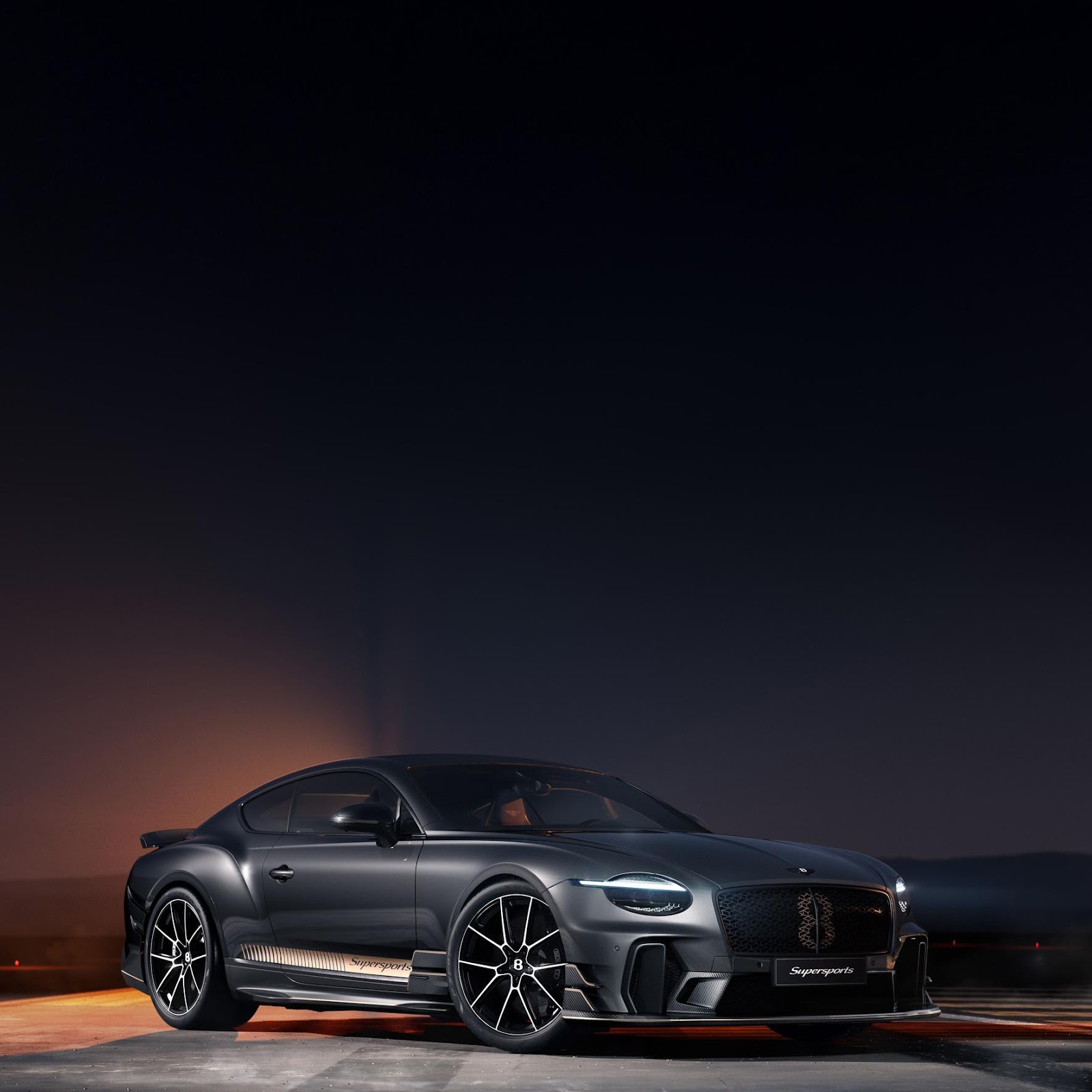 Download Bentley Continental GT At Night 2K iPhone