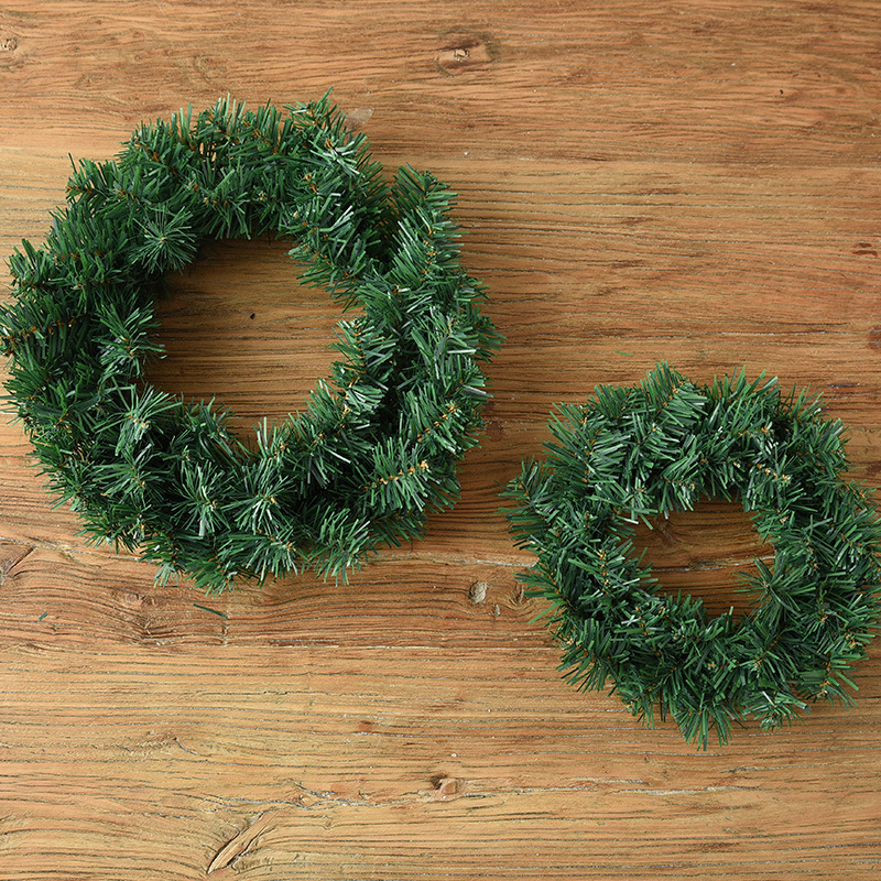 Decorative PVC Christmas wreath, various sizes