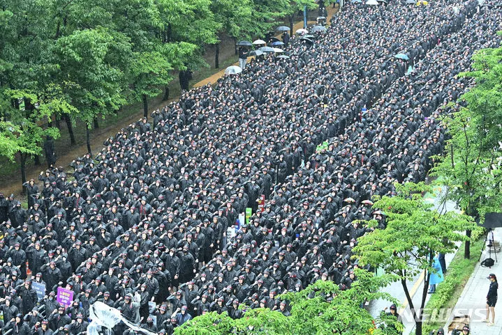 섹션 1 이미지