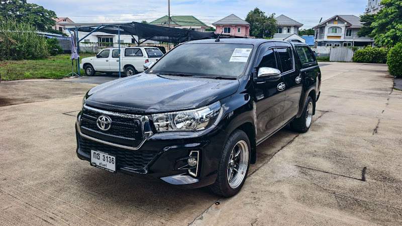 TOYOTA HILUX REVO