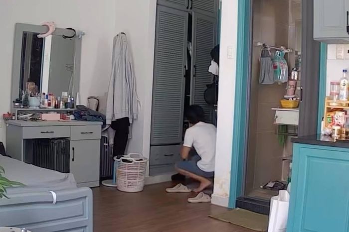Cảnh bảo vệ đột nhập phòng khách thuê nhà, lấy trộm đồ lót - Tạp chí Tri thức