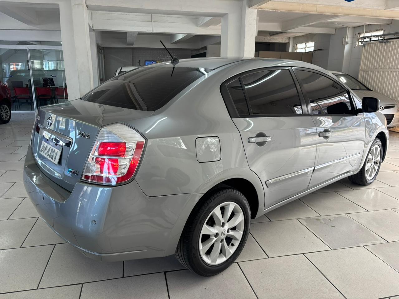 Nissan Sentra - Foto 3