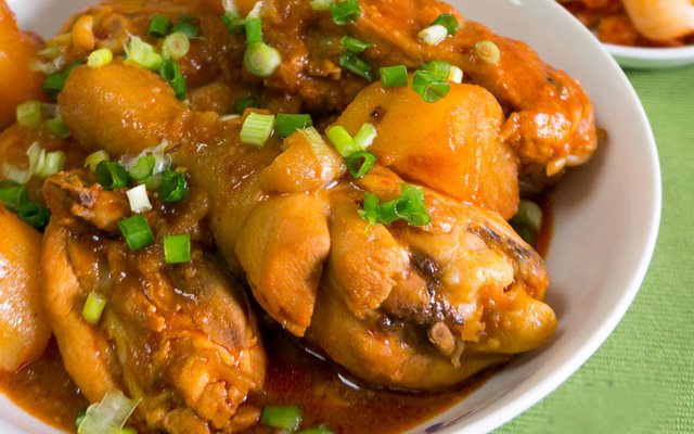 Gà Kho Khoai Tây Kiểu Hàn