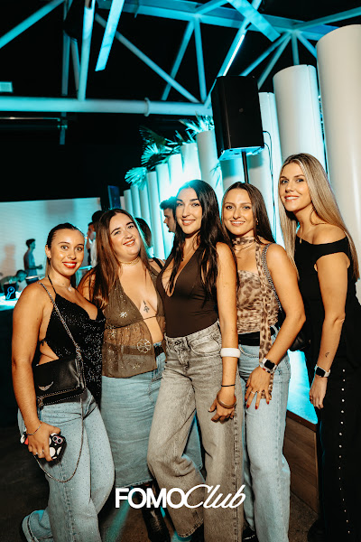 Fomo Club (12).jpg
