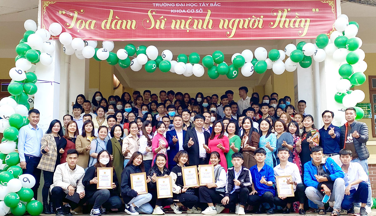 Khoa Cơ sở tổ chức Tọa đàm chủ đề "Sứ mạng Nghề Thầy"