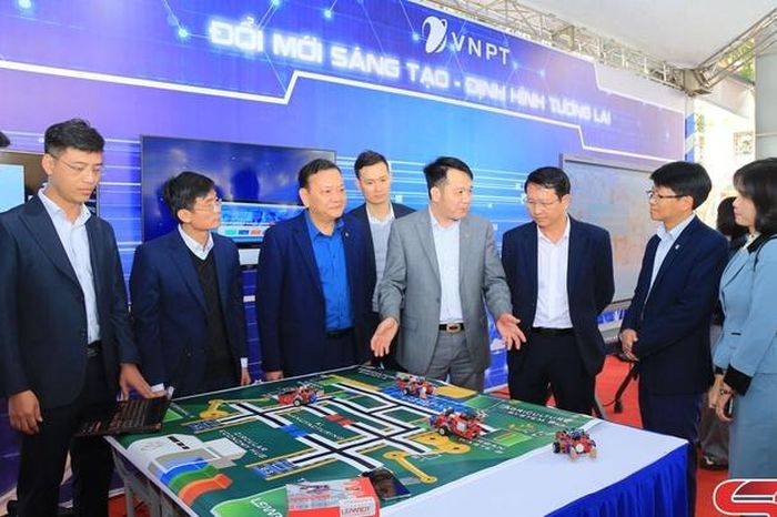 Đột phá khoa học công nghệ trong kỷ nguyên số - Báo Sơn La