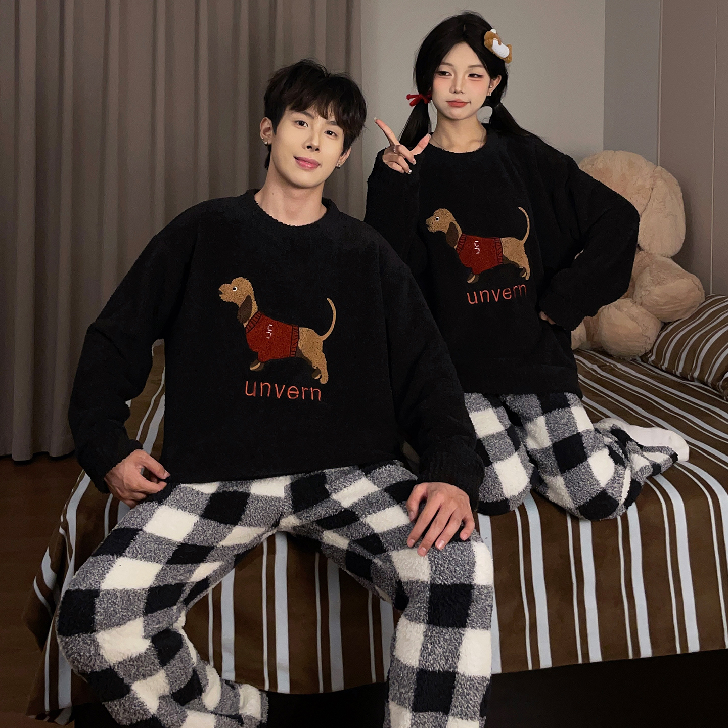 Fluffy couple's pajama set made of coral fleece