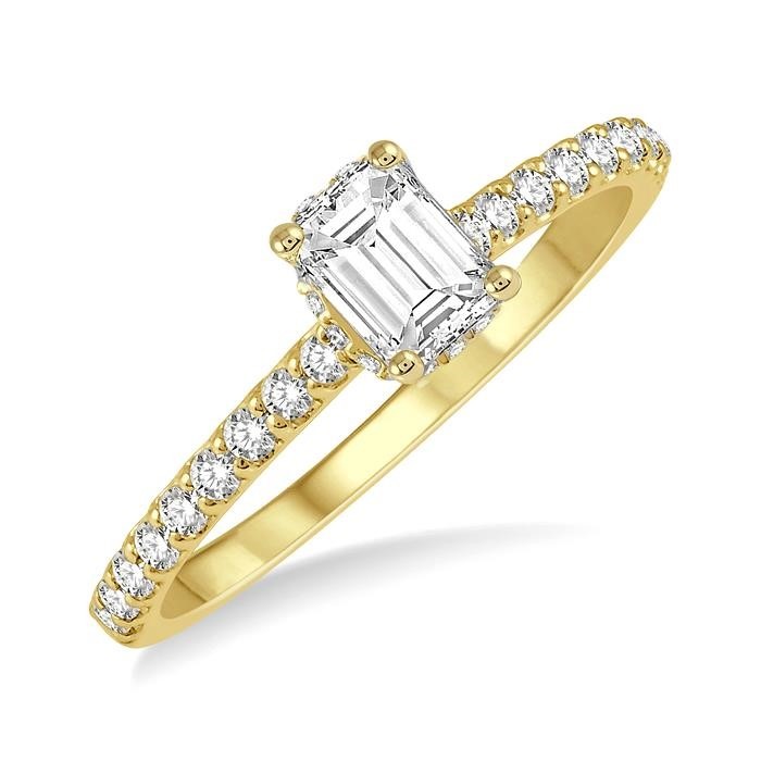Emerald Shape Diamond Engagement Ring