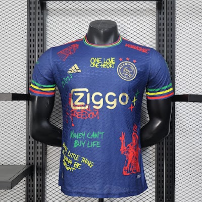 25-26 Ajax Edición Especial.jpg
