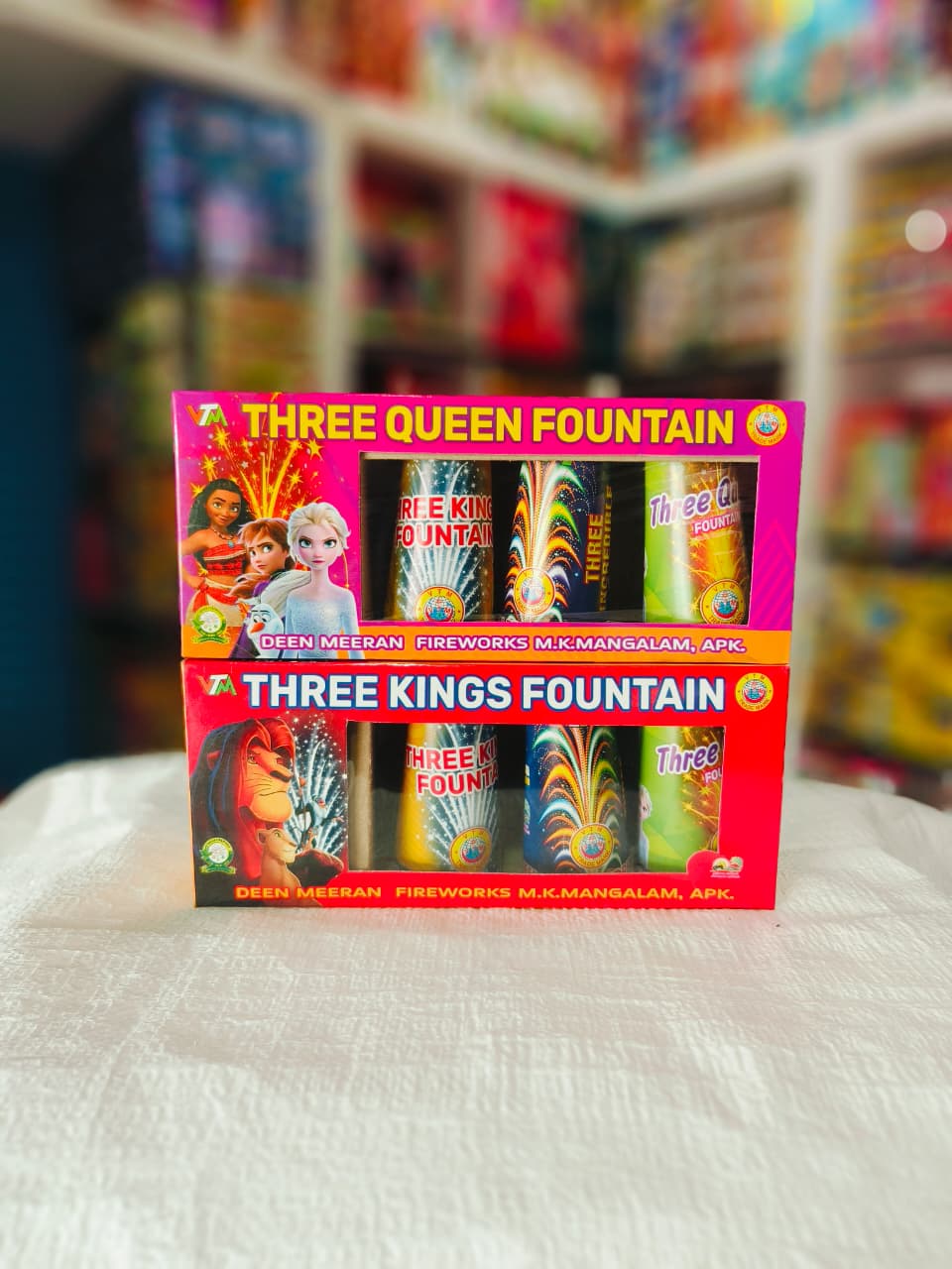 THREE QUEEN FOUNTAIN (3 PCS)