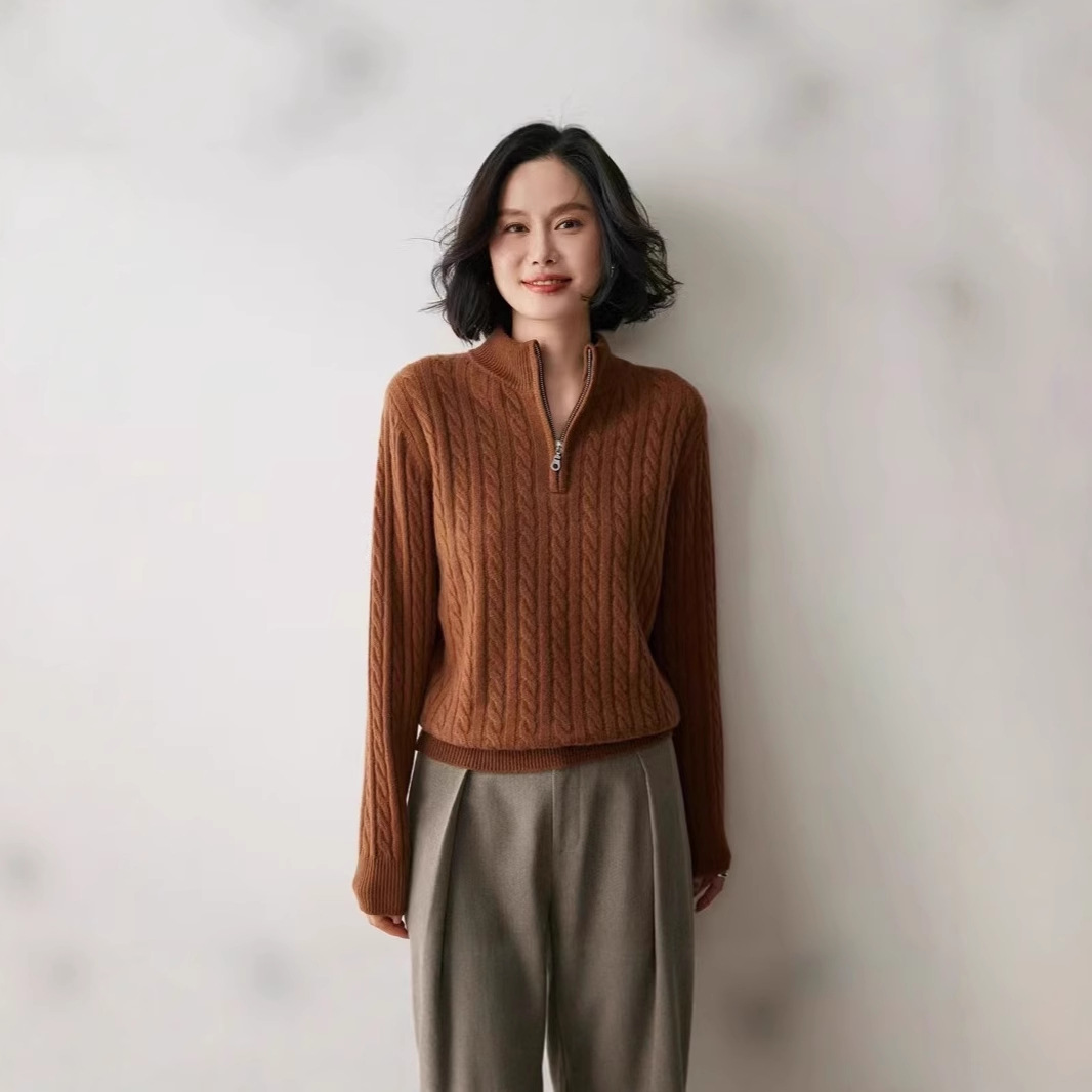 Damen-Strickpullover mit Reißverschluss und Zopfmuster