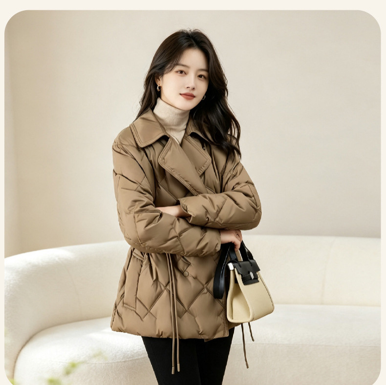 Short women’s down jacket in elegant style