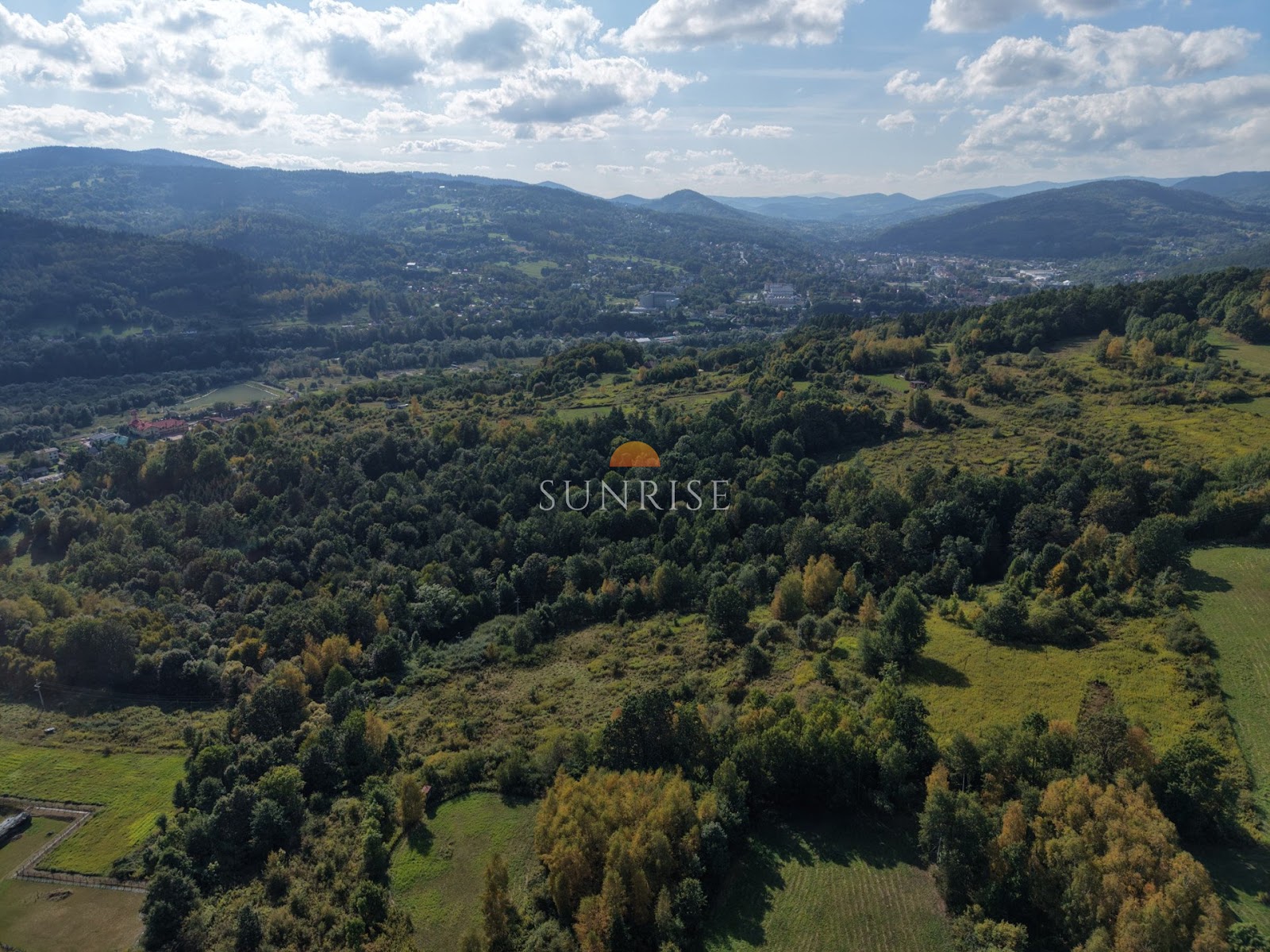 88 arów | Teren UT | Południowy stok i otwarta panorama — zdjęcie 2