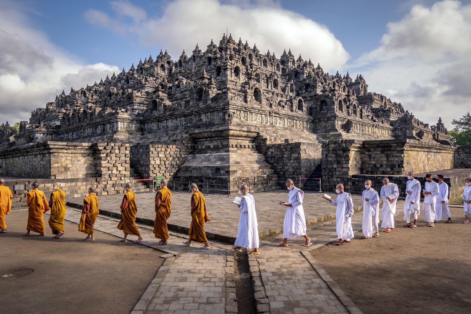 Candi Borobudur: Warisan Buddha Terbesar di Nusantara
