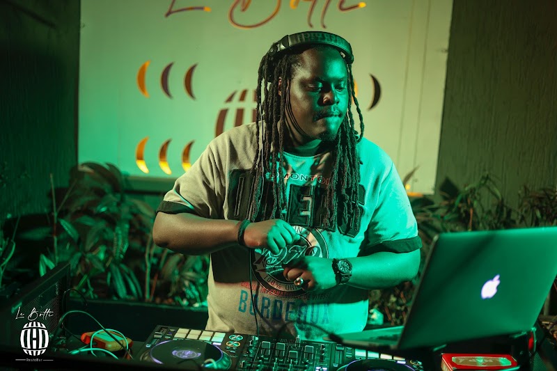 DEEJAY KLVN — Guest Selectors